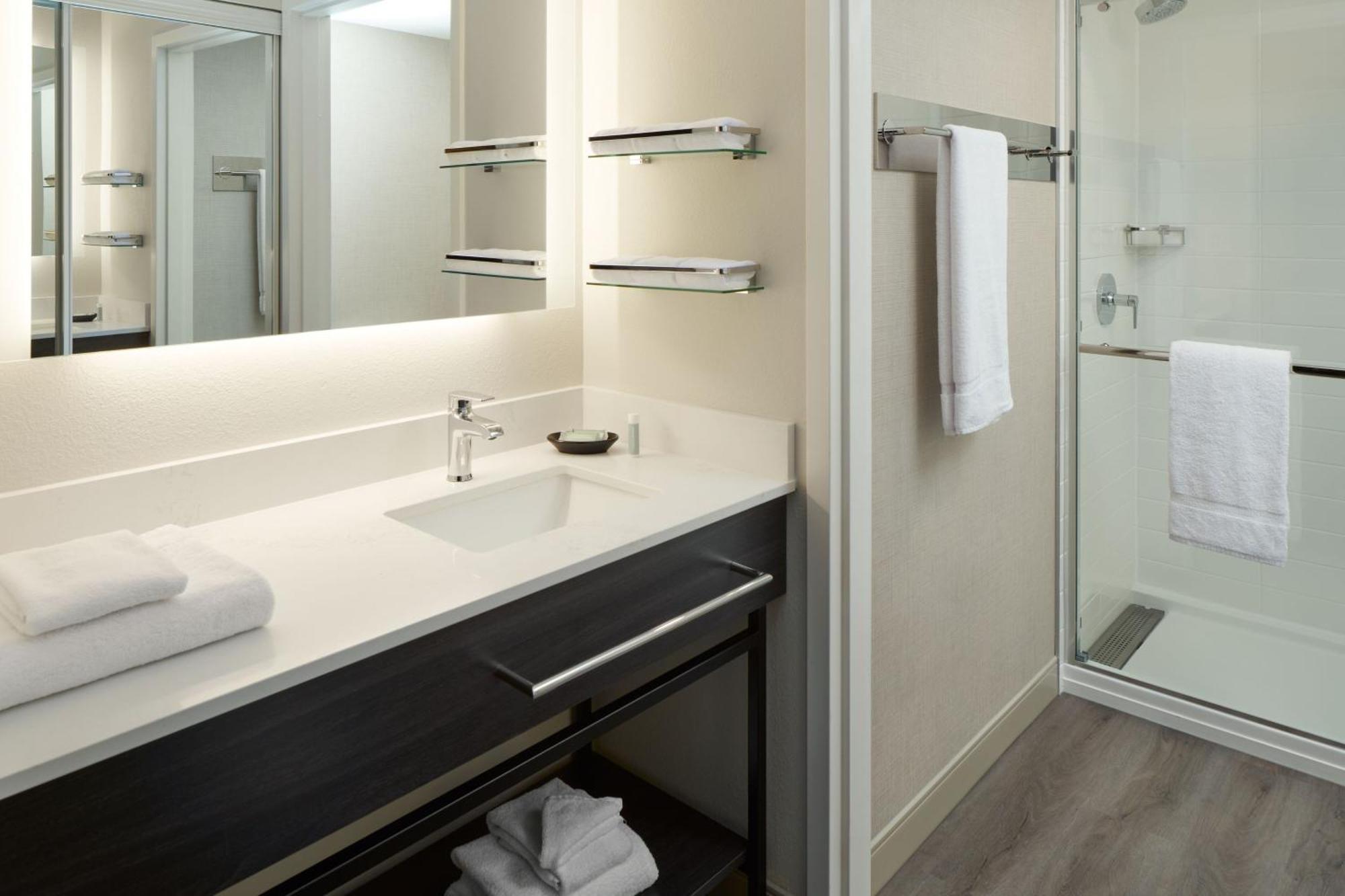Residence Inn By Marriott Montreal Airport Dorval Zewnętrze zdjęcie